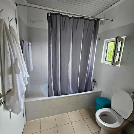 Requinte T3 Espacoso Com Terraco E Vista Holiday home Sao Roque do Pico