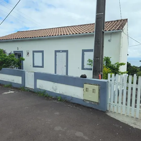 Requinte T3 Espacoso Com Terraco E Vista Ferienhaus São Roque do Pico