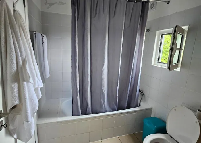 Requinte T3 Espacoso Com Terraco E Vista *